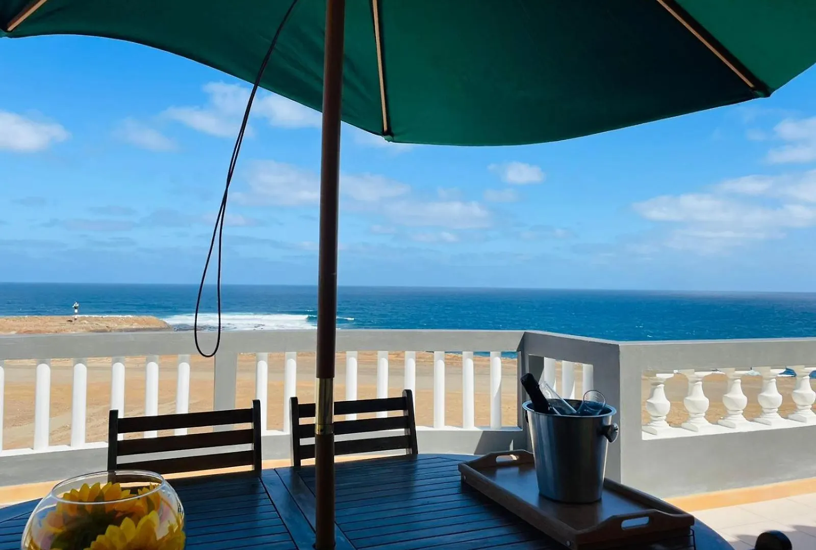 Residencial Sol Point Art Bed & Breakfast Ponta Do Sol