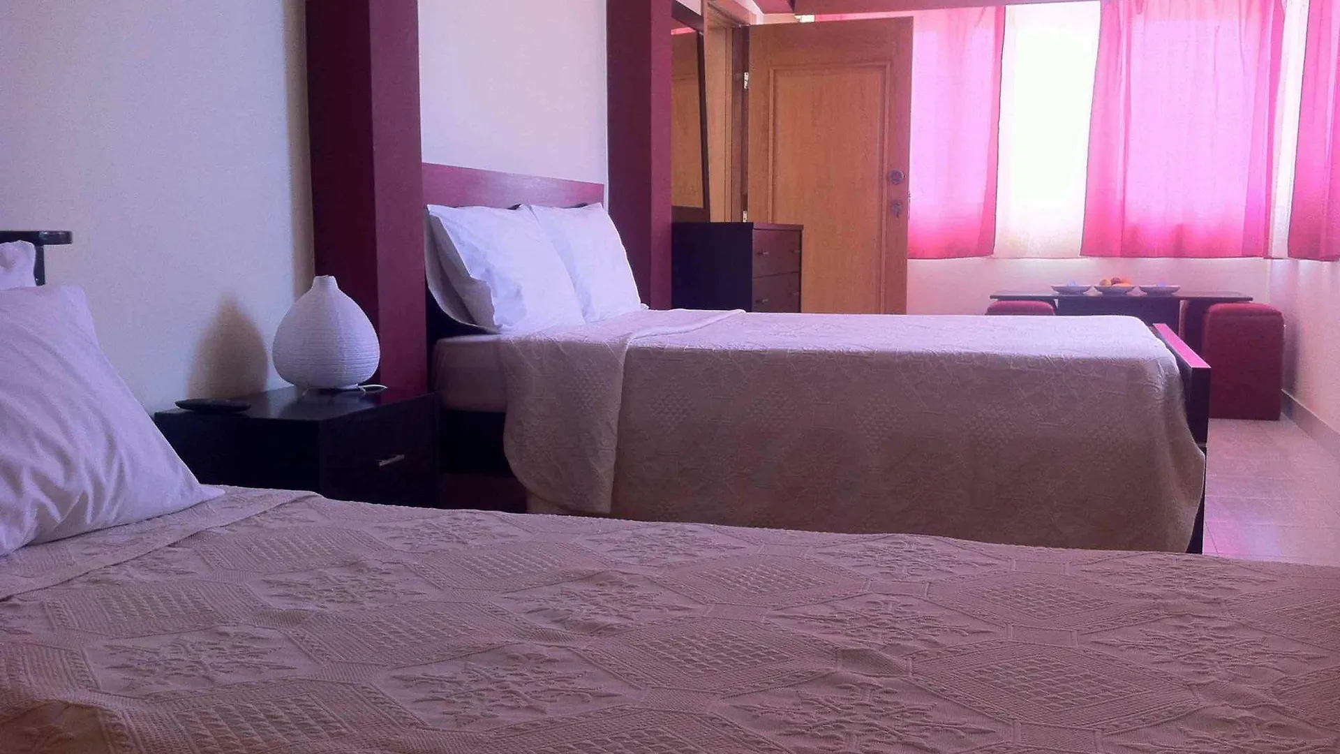 Residencial Sol Point Art Bed & Breakfast Ponta Do Sol